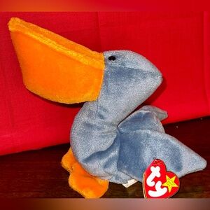 Vintage Ty Beanie Babies Scoop the Pelican with Swing Tags.